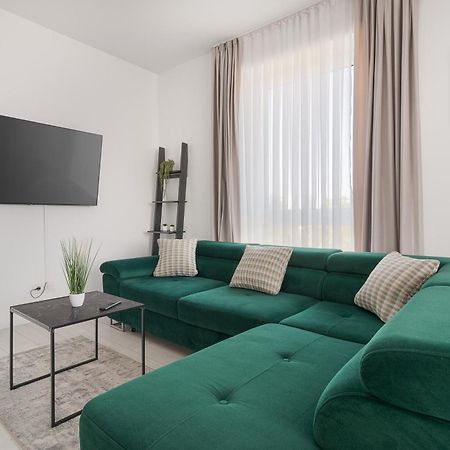 Blanco Appartement Oradea Buitenkant foto