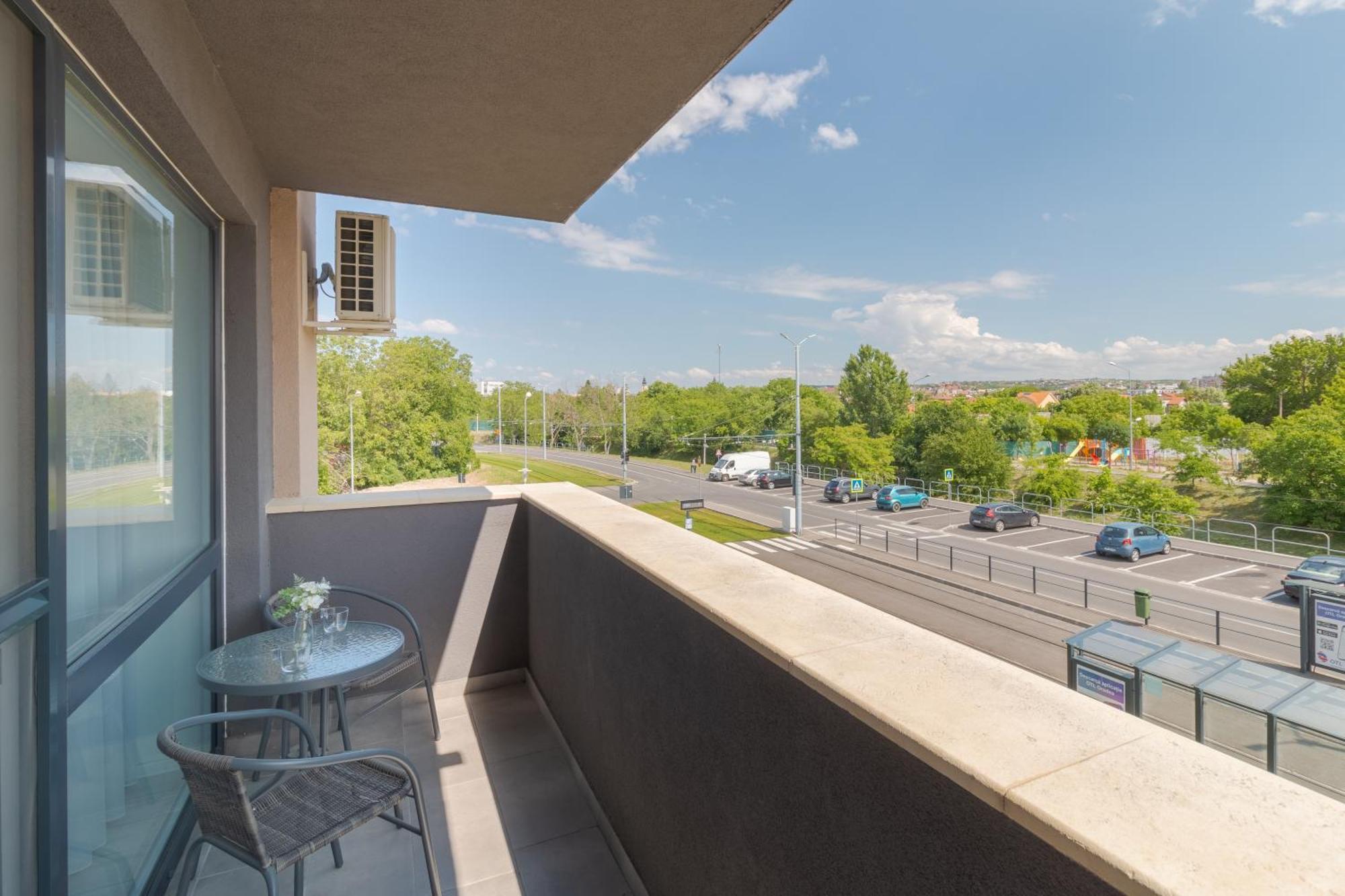 Blanco Appartement Oradea Buitenkant foto